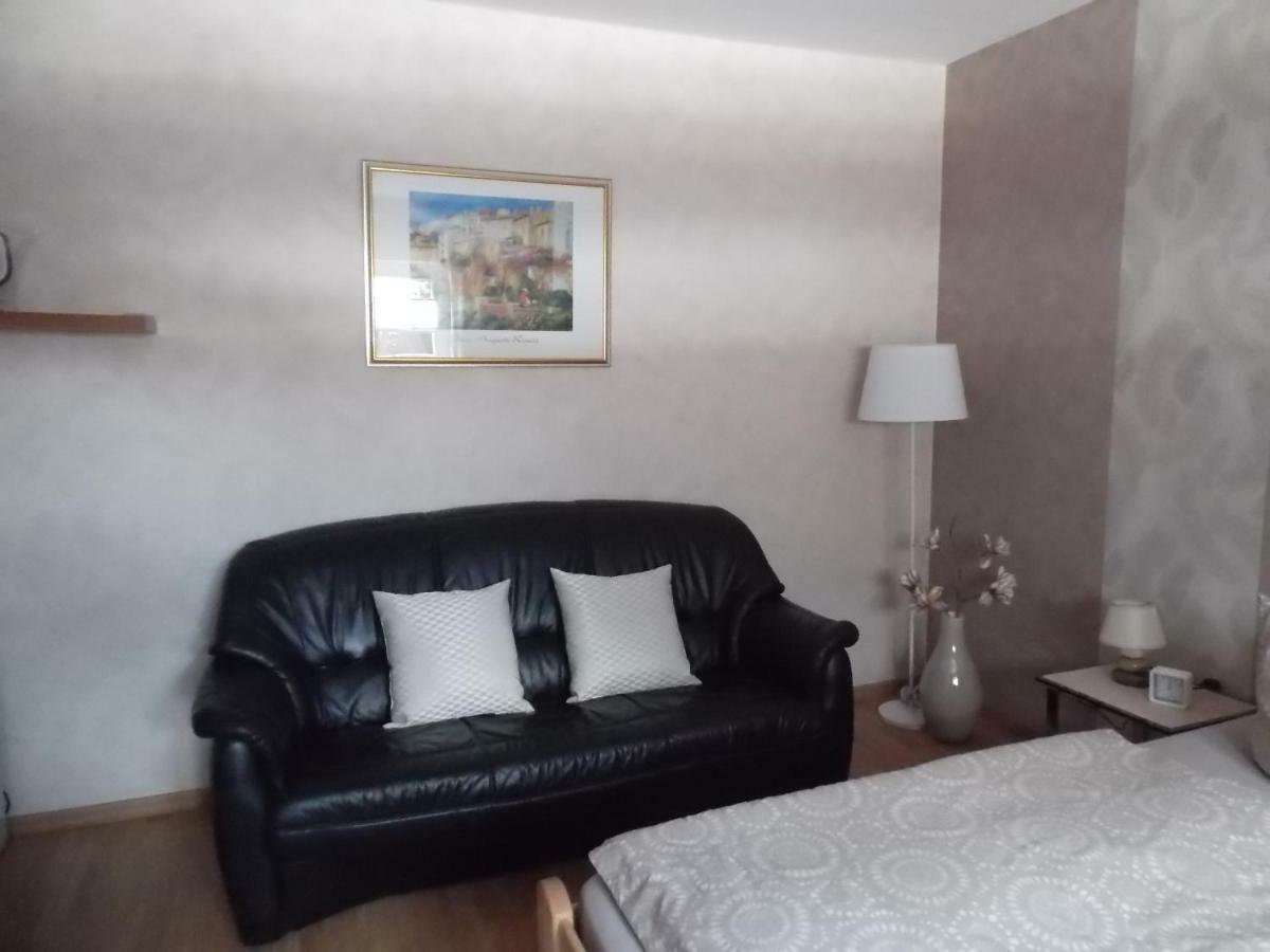Zimmer Schmitz Anschau Bagian luar foto